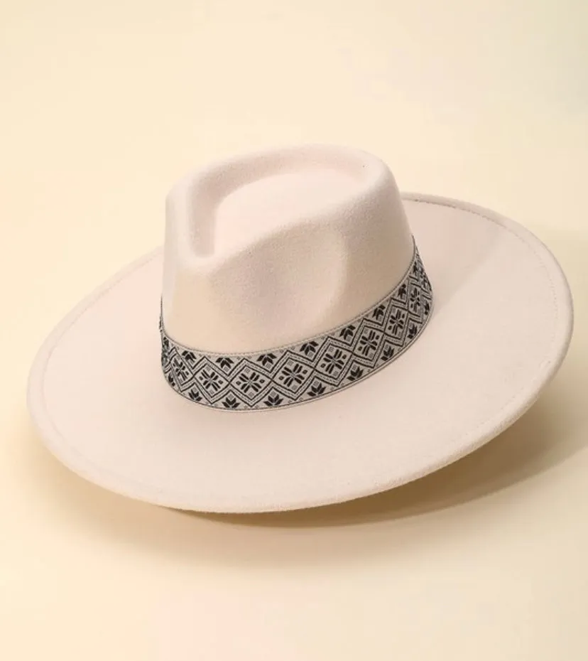 Fresh Start Hat in Ivory