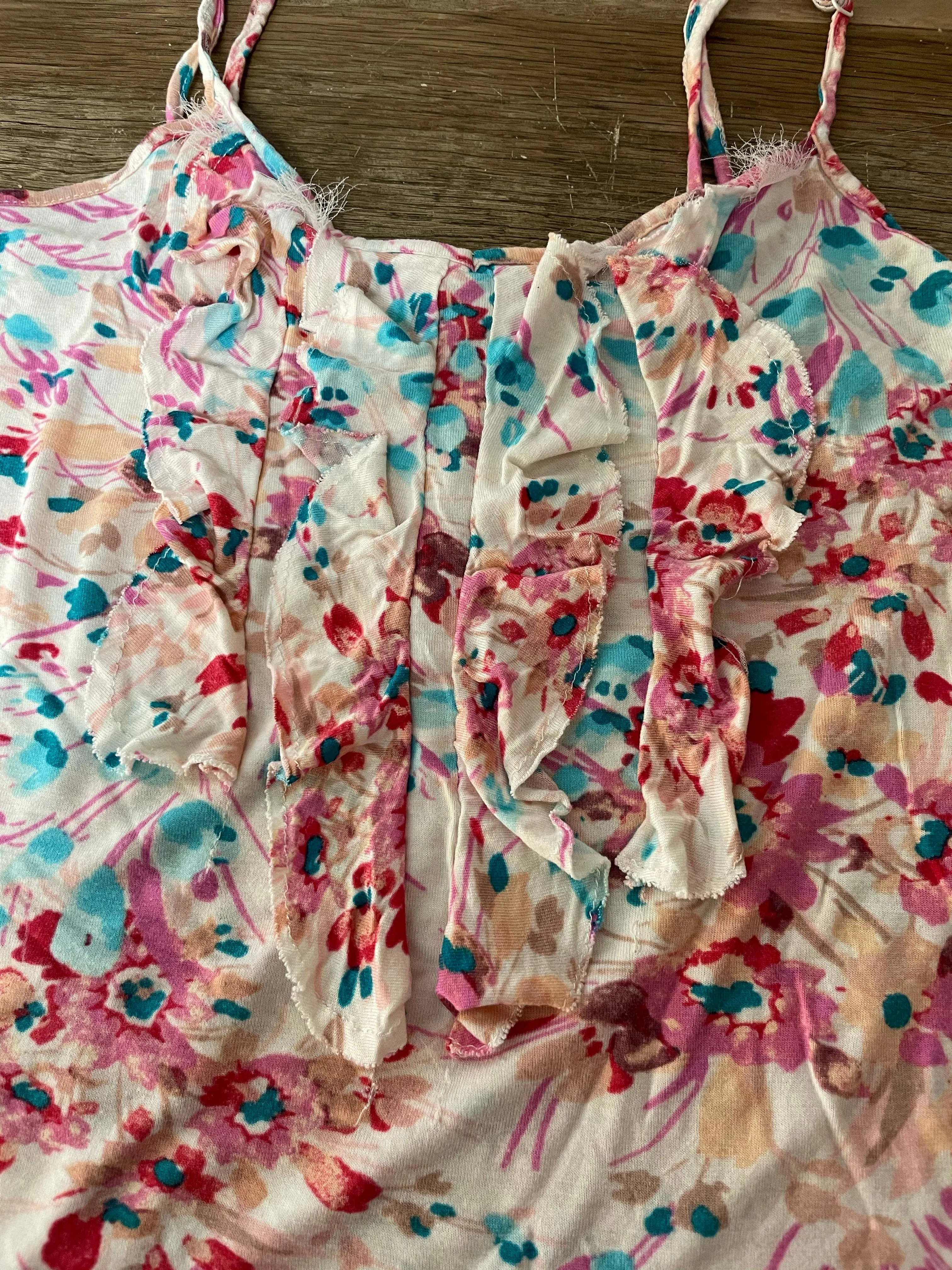 Womens XSmall LAUREN CONRAD Pink & Blue  Tank Crop Top Floral Straps Sleeveless